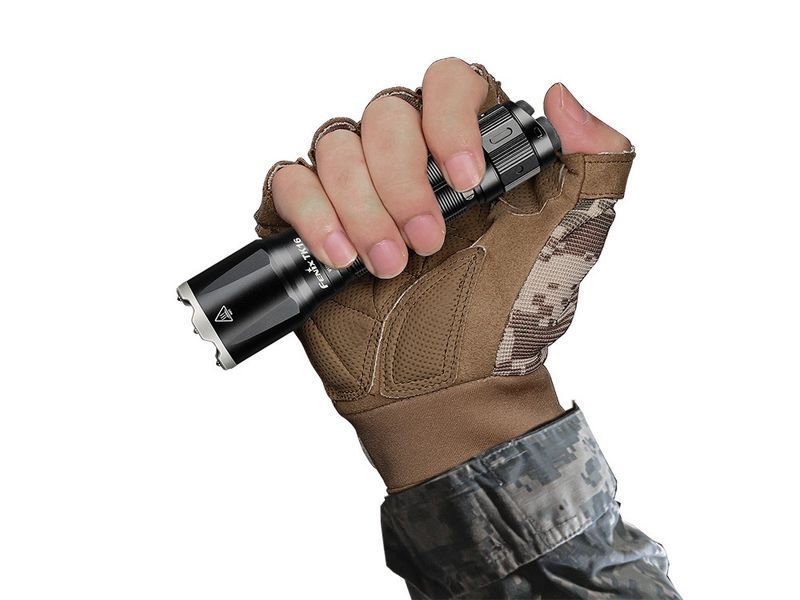 Фонарь ручной Fenix TK16 V2.0 TK16V20 фото
