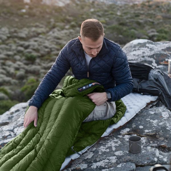 Спальний мішок з натуральним пухом Naturehike CWM295 CNK2300SD013, зелений 6976023920882 фото