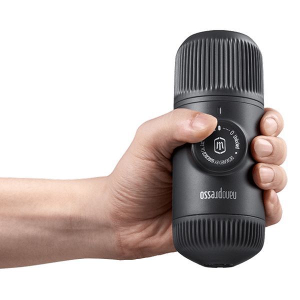 Портативна еспресо-кавоварка Wacaco Nanopresso сіра з чохлом, механічна, для меленої кави WNANOGRcase фото